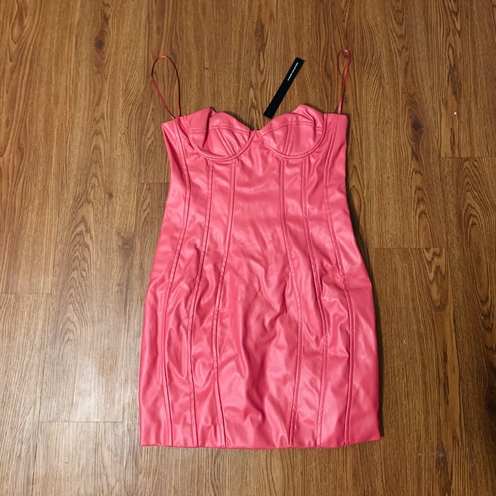 Dollskill faux leather body-con dress in pink - Picture 3 of 5